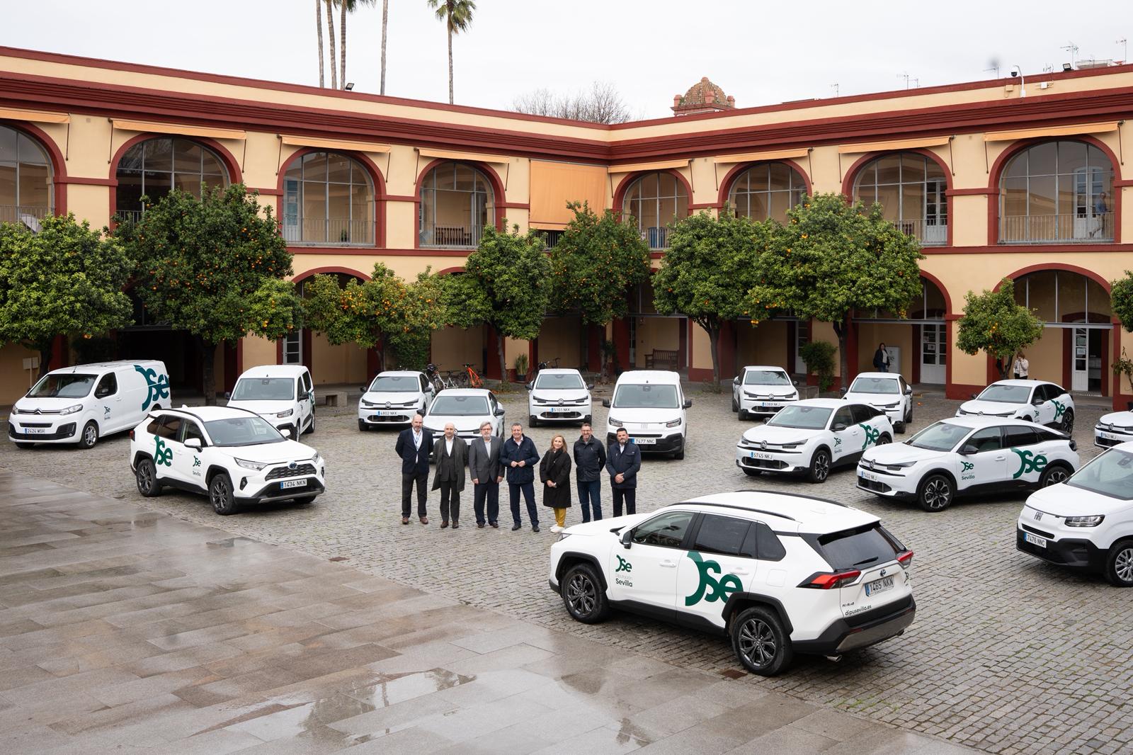 03062026 foto nueva flota vehículos