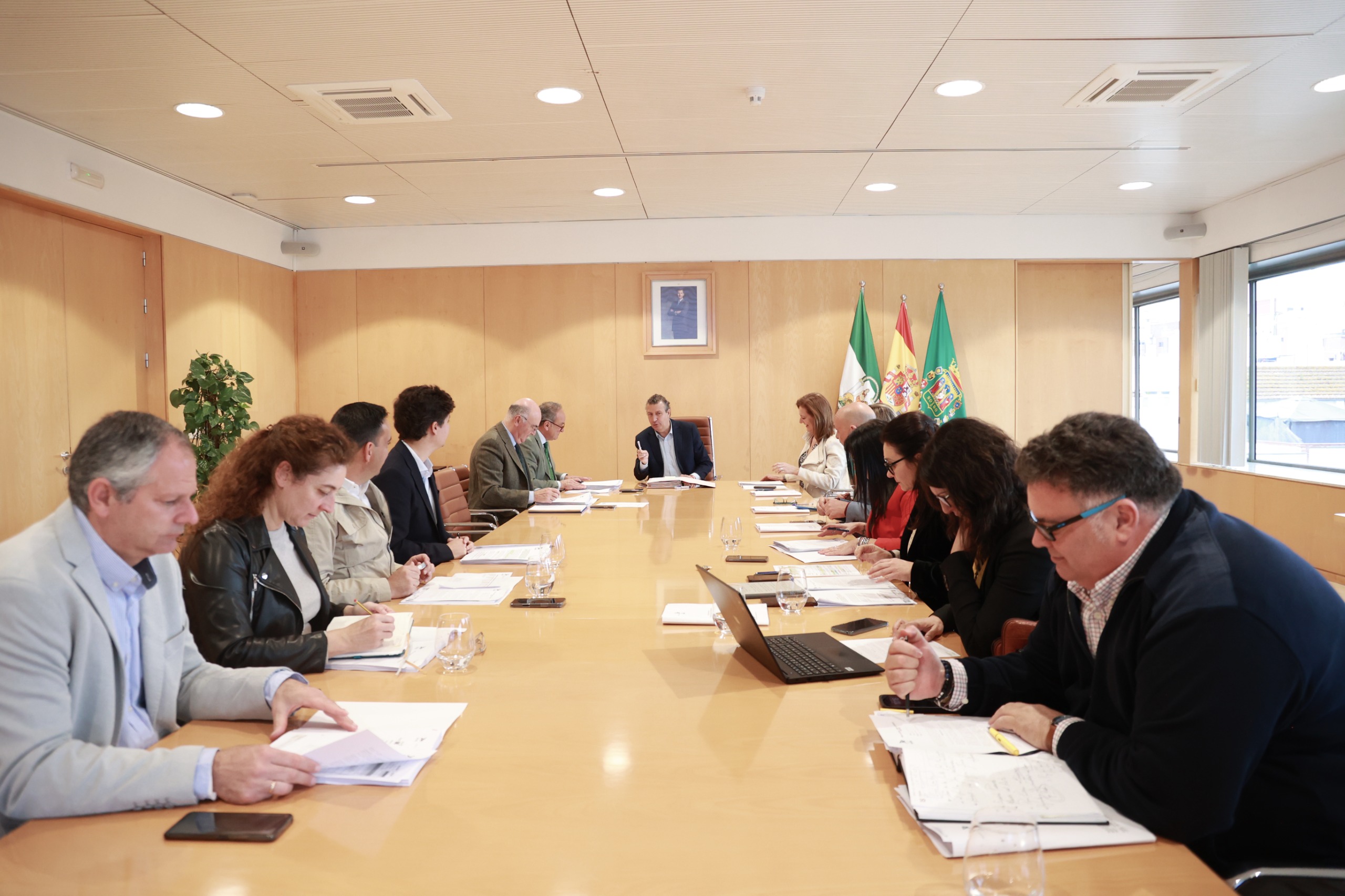 04-010425 JUNTAGOB 1