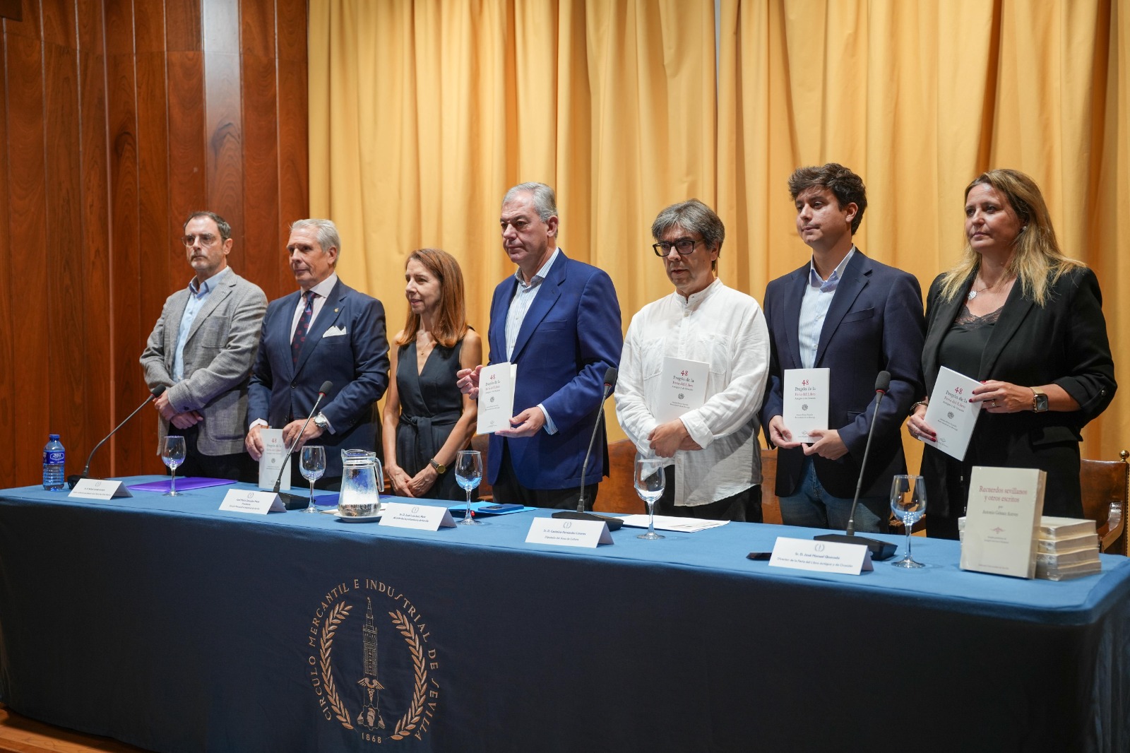 09-260925 FOTO Feria Libro Antiguo