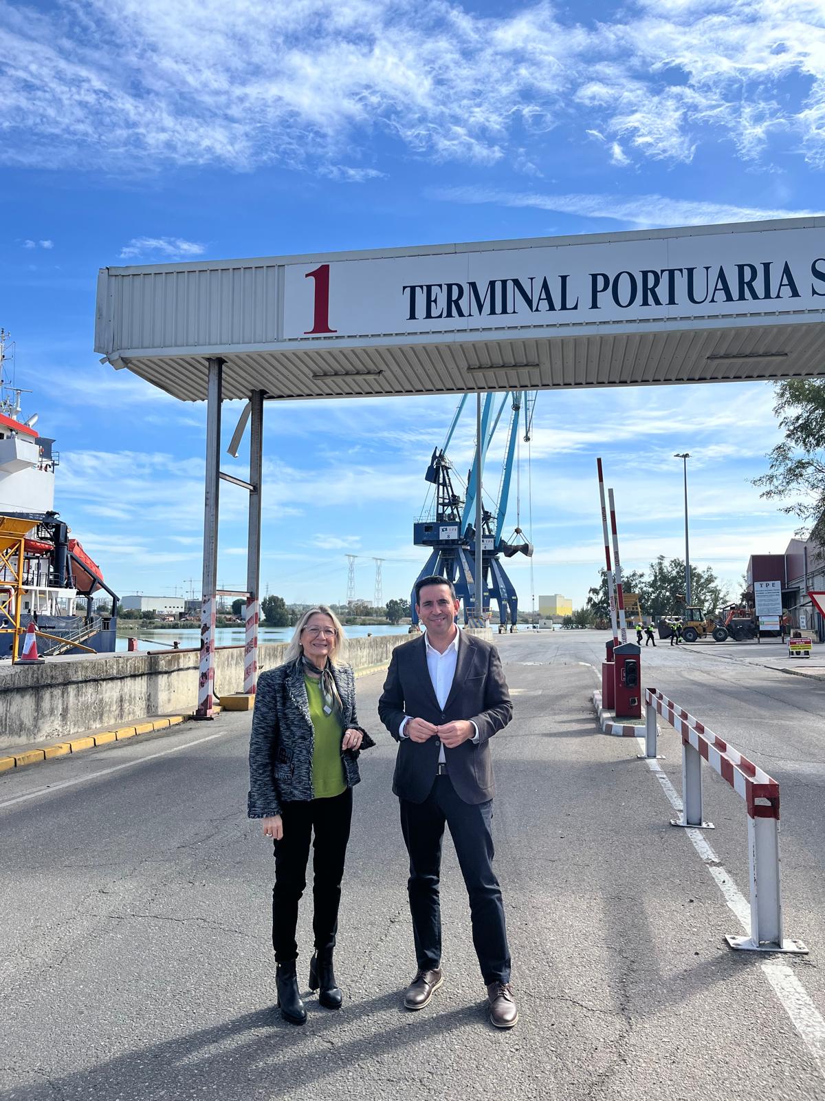 11-121125 VISITA ZONA FRANCA 1