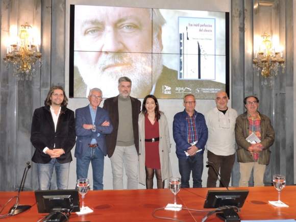 03-270325 FOTO LIBRO ANTONIO LOPEZ HIDALGO CASA DE LA PROVINCIA