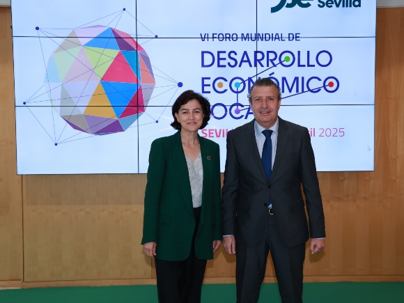 04-020425-FOTO presidente y secretaria de Estado de Cooperacion Internacional