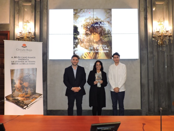 04-300425 FOTO libro La leyenda de Triana Casa de la Provincia