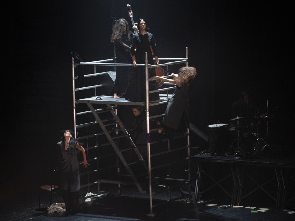 06-160625 ITÁLICA MERCEDES CÓRDOBA Archivo fotogra¿fico La Bienal de Flamenco- @Laura Leo¿n- Olvidadas_005 2