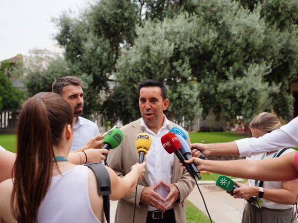 07-100725 foto PRESENTACIÓN WEB Y APP CONTROL M