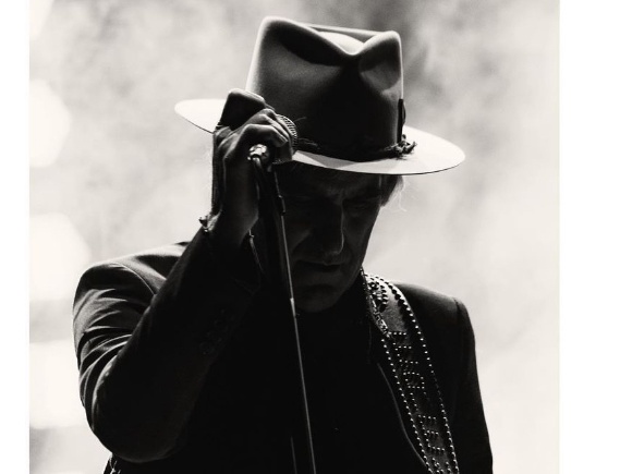 09-110925 El Patio Duncan Dhu Jokin Fernández