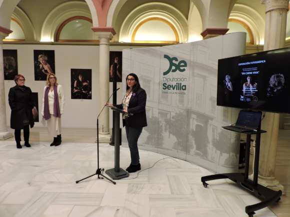 11-251125 Foto INAUGURACIÓN DE LA EXPOSICIÓN 'EN CARNE VIVA'