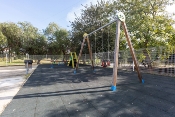 Mejoras en dos parques infantiles del municipio
