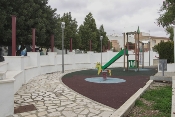 Reparación y adecuación en zona de juegos infantiles en parque marcelino camacho c/ málaga