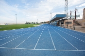 Reparación de la pista de atletismo estadio municipal felipe del valle